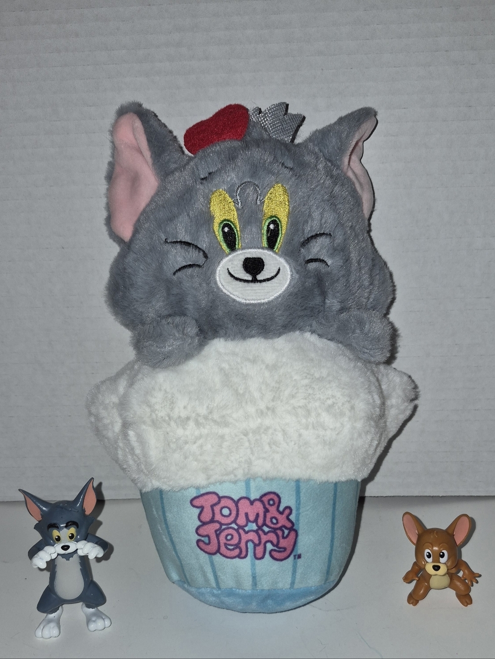 Tom and Jerry Plush Toy & Mini Figurines Lot - Picture 3 of 4